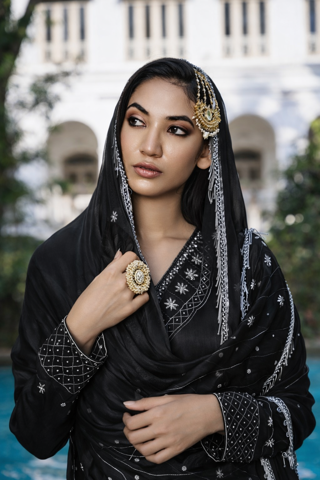 Inayat suit Black