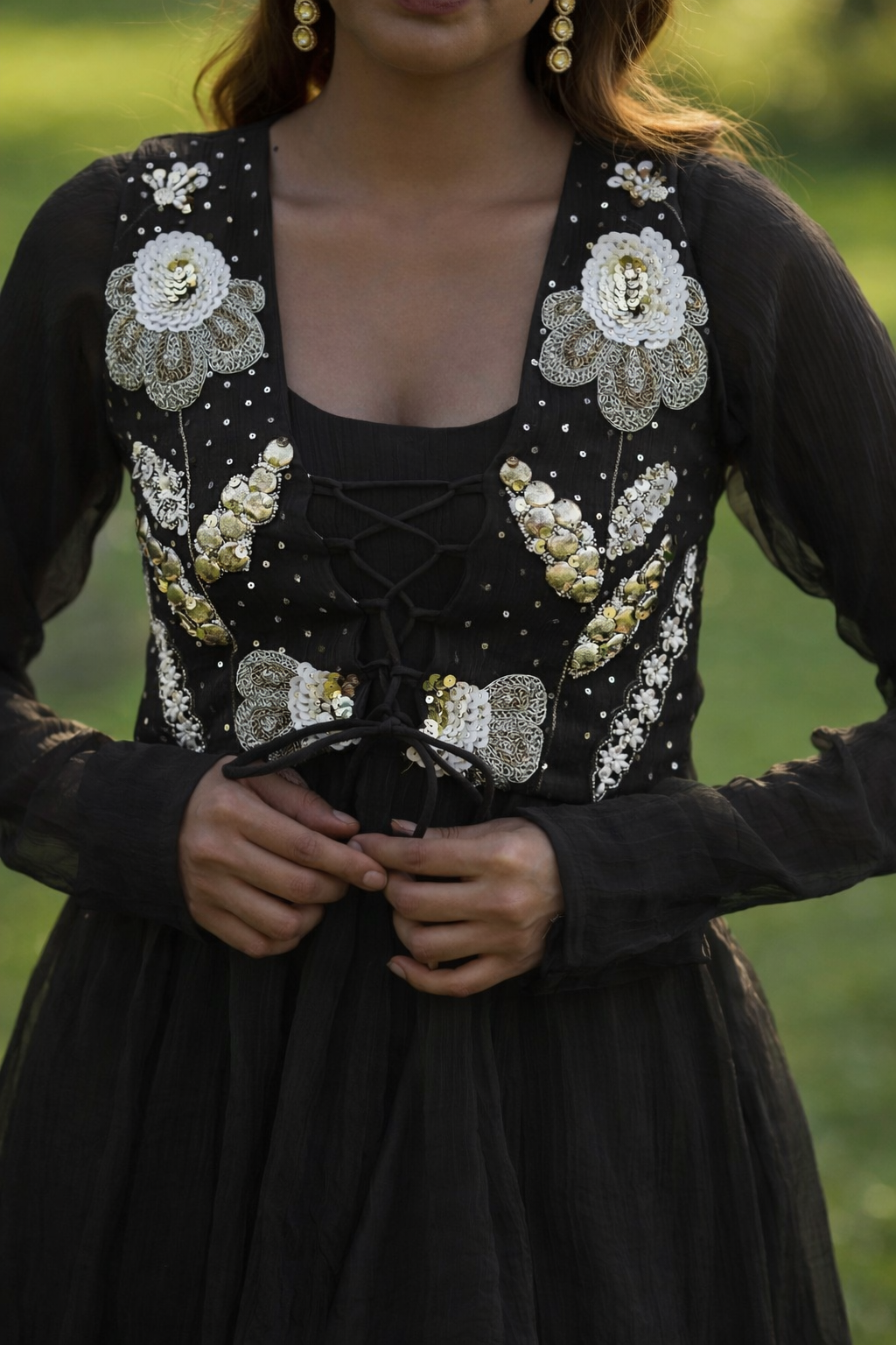 Tani Suit Black