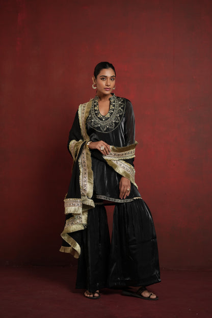 Sanvi suit Black
