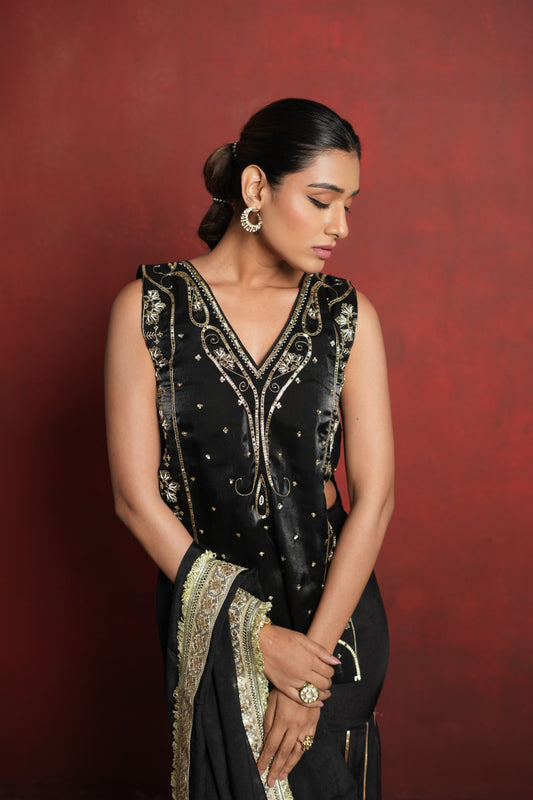 Trisha suit Black