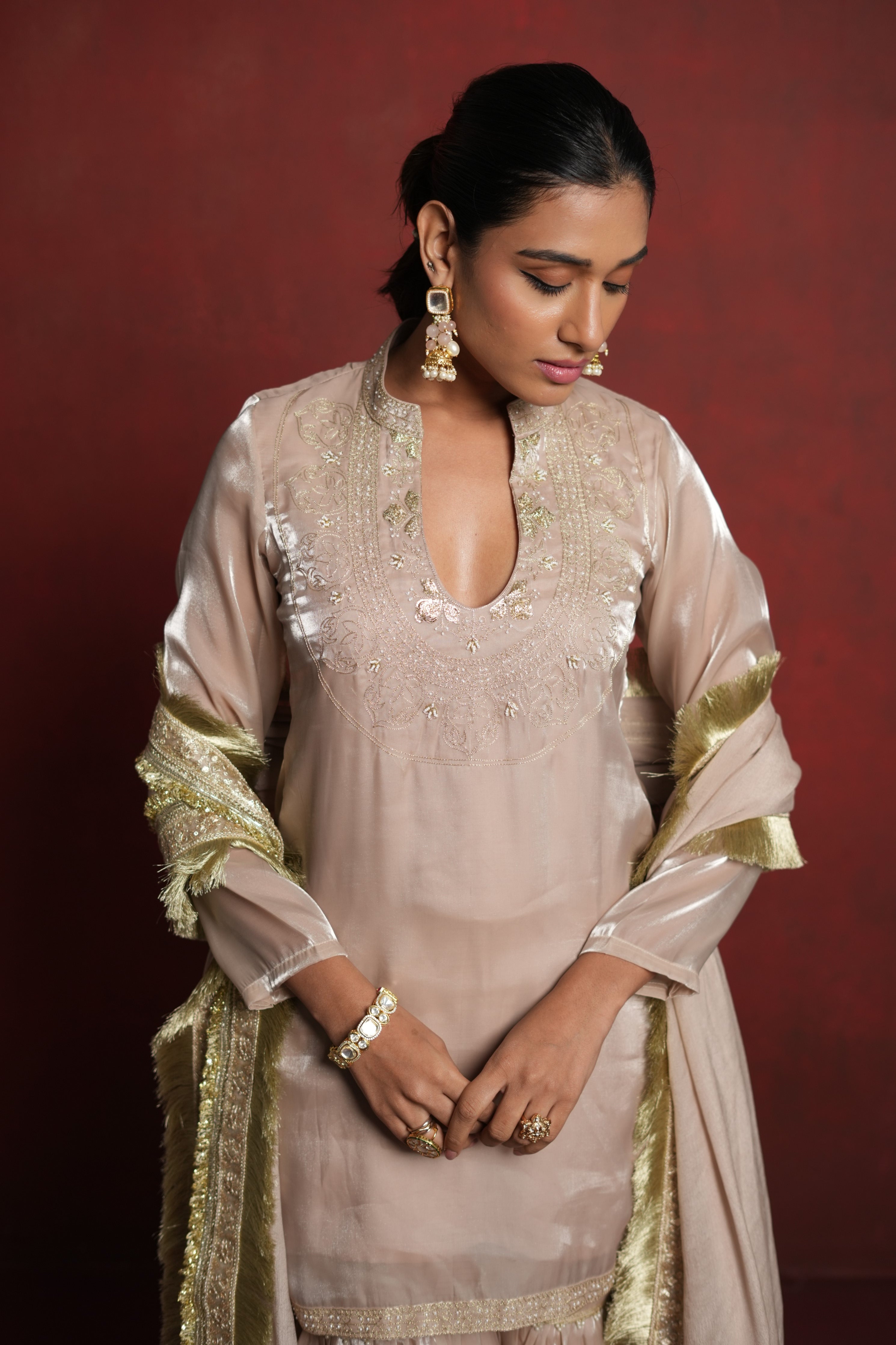 Sanvi suit Champagne