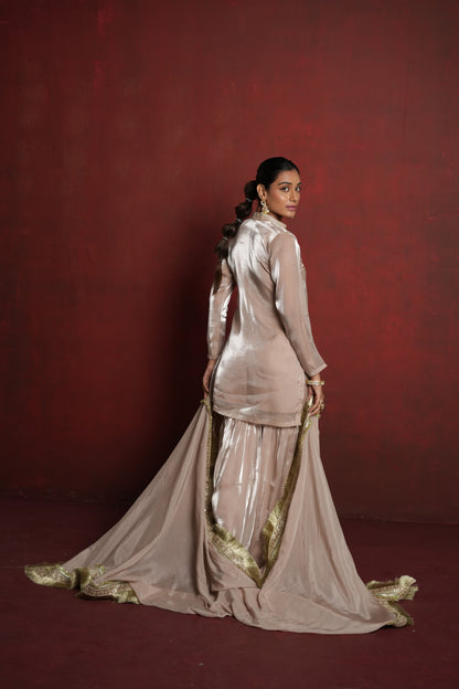Sanvi suit Champagne