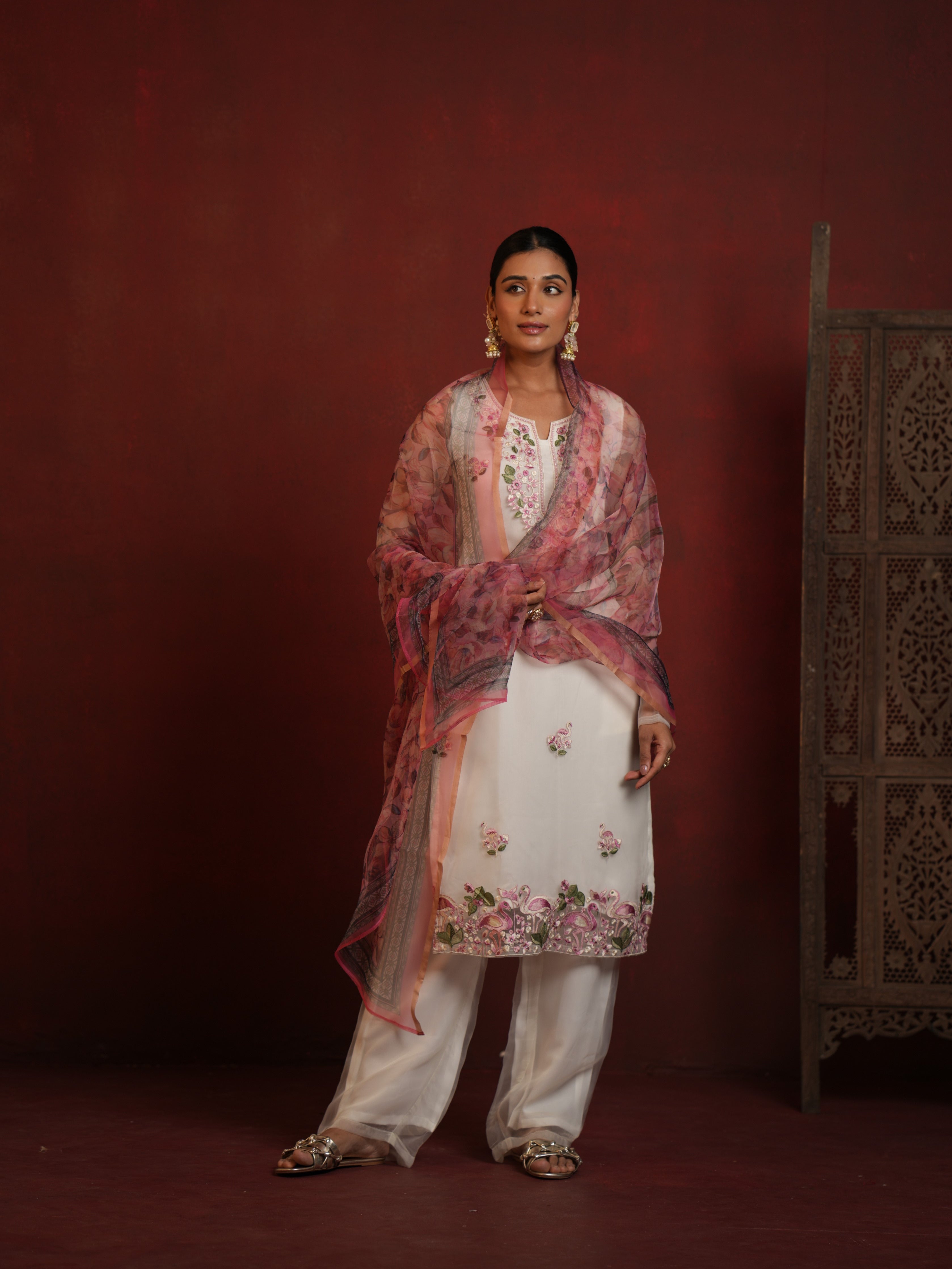 Harnoor suit