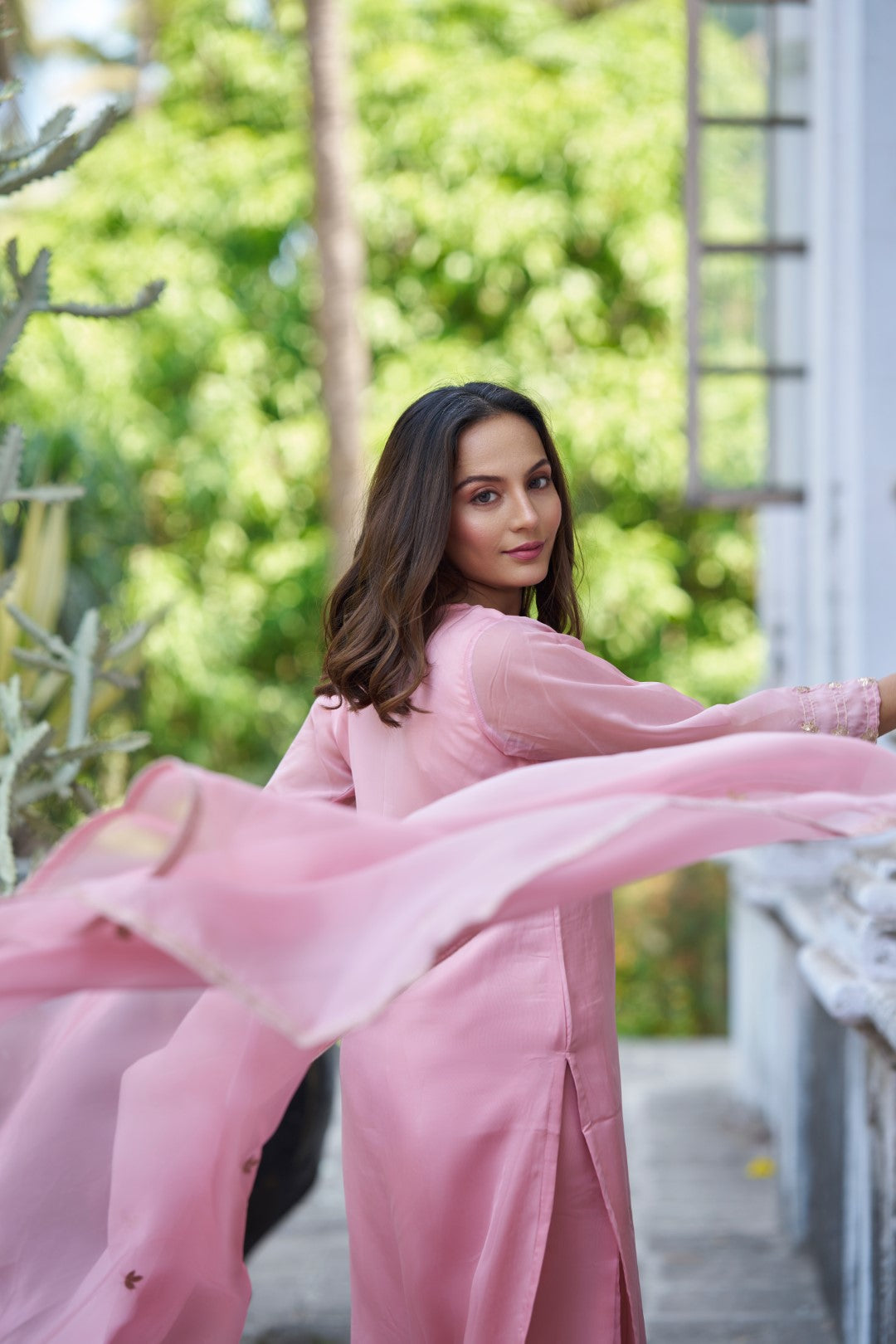 Noori Suit Pink