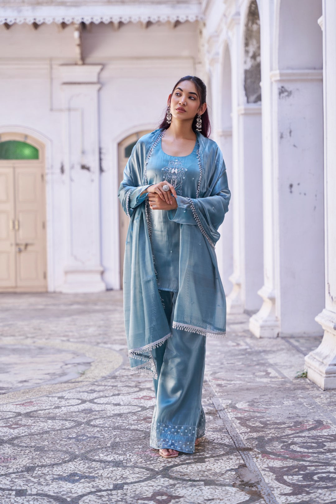 Nazakat Suit shimmery Blue