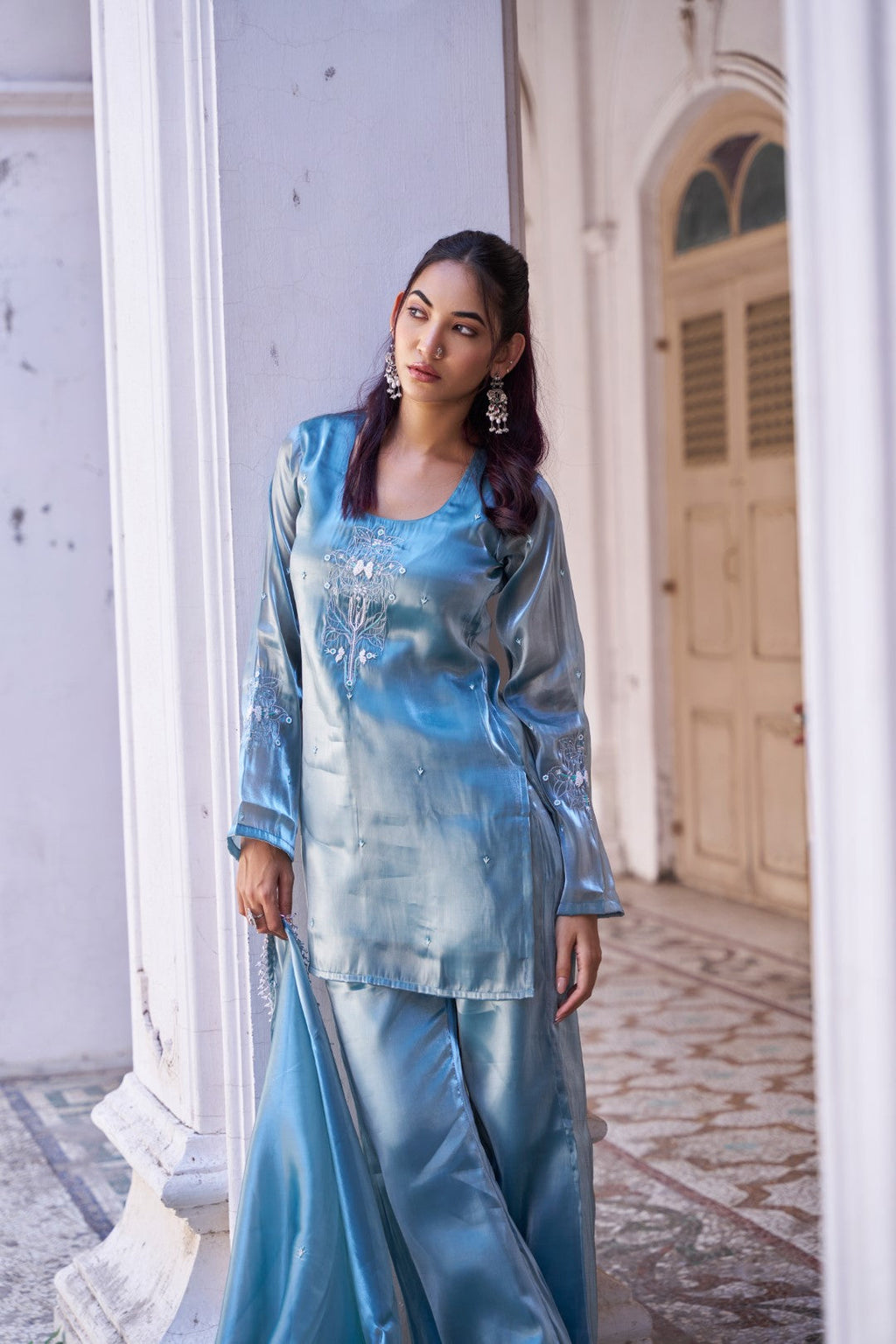 Nazakat Suit shimmery Blue